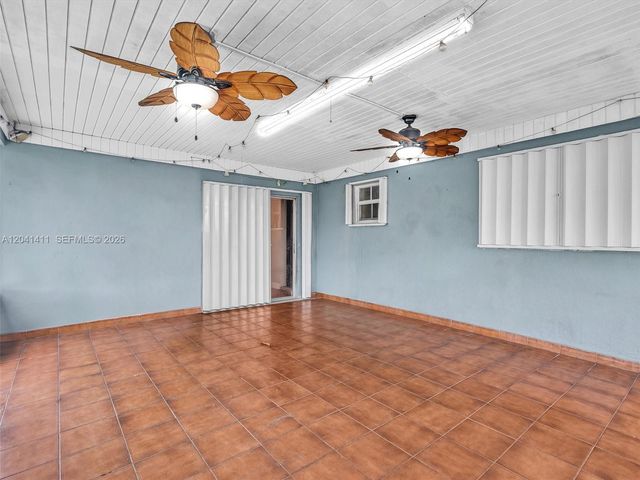 19100 NW 51st Ave, Miami Gardens, FL 33055