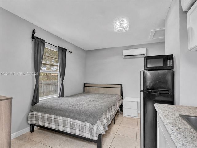 19100 NW 51st Ave, Miami Gardens, FL 33055