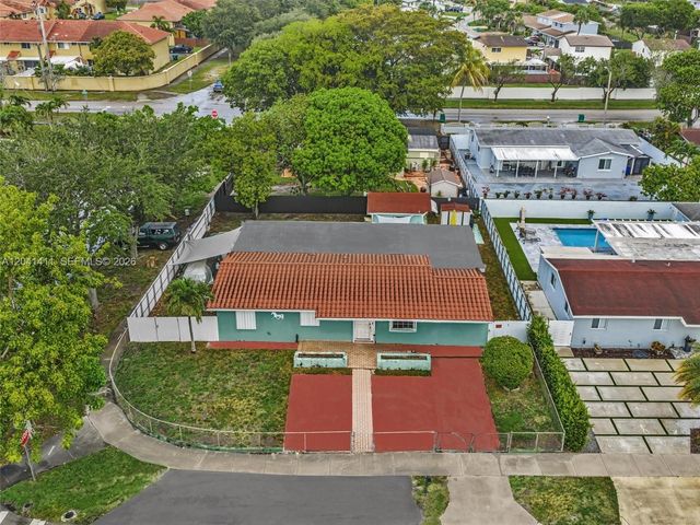 19100 NW 51st Ave, Miami Gardens, FL 33055