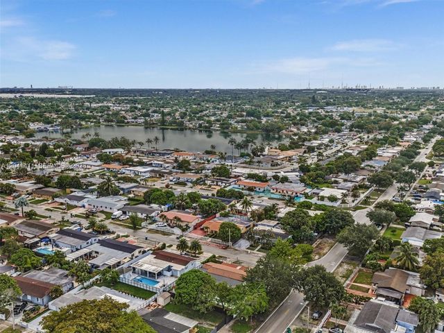19100 NW 51st Ave, Miami Gardens, FL 33055