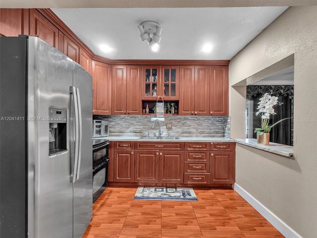 19100 NW 51st Ave, Miami Gardens, FL 33055