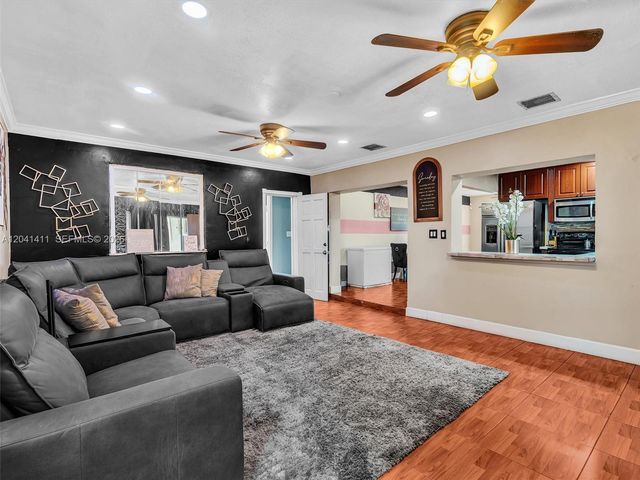 19100 NW 51st Ave, Miami Gardens, FL 33055