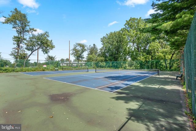 555 CANTERBURY RD, West Norriton, PA 19403