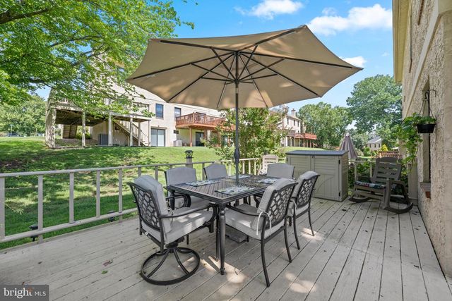 555 CANTERBURY RD, West Norriton, PA 19403