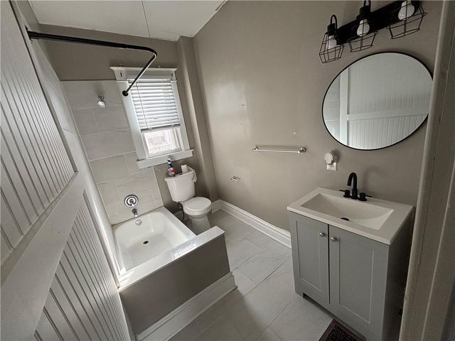 1420 W Walnut Avenue, Independence, MO 64050