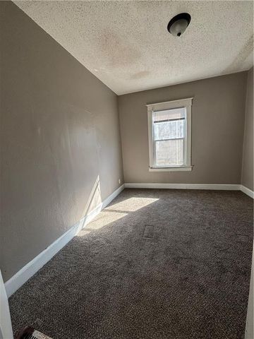 1420 W Walnut Avenue, Independence, MO 64050