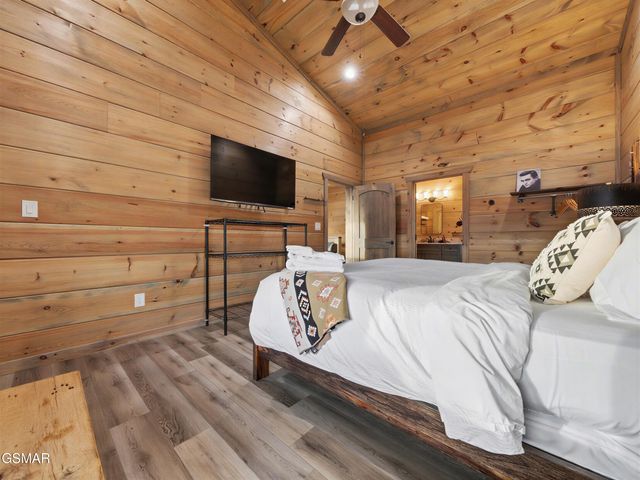 617 Big Bear Ridge Road, Gatlinburg, TN 37738