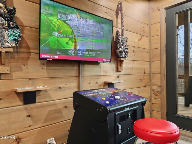 617 Big Bear Ridge Road, Gatlinburg, TN 37738