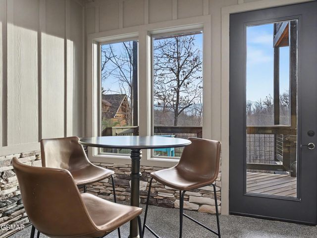 617 Big Bear Ridge Road, Gatlinburg, TN 37738