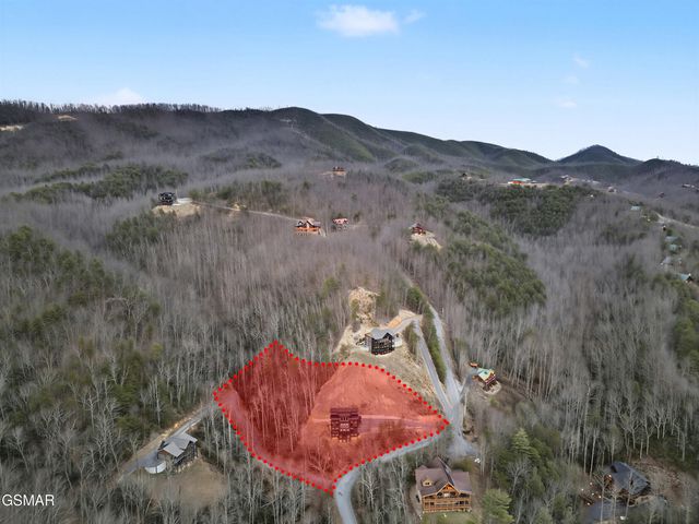 617 Big Bear Ridge Road, Gatlinburg, TN 37738
