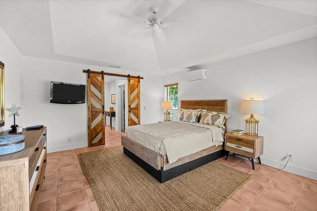 2001 NW Laurel Oak Lane, Palm City, FL 34990