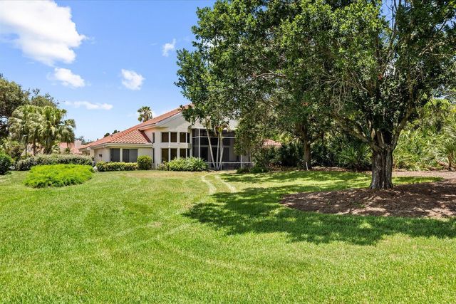 2001 NW Laurel Oak Lane, Palm City, FL 34990
