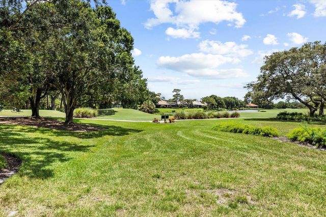 2001 NW Laurel Oak Lane, Palm City, FL 34990