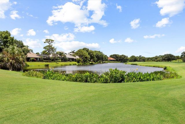 2001 NW Laurel Oak Lane, Palm City, FL 34990
