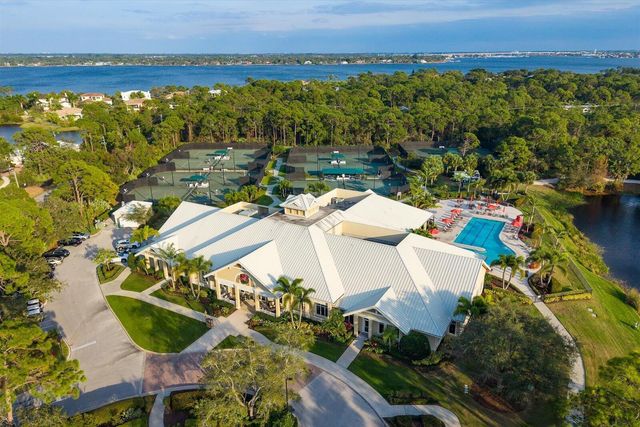2001 NW Laurel Oak Lane, Palm City, FL 34990
