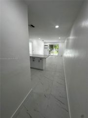 1945 NW 29th St A5, Miami, FL 33142