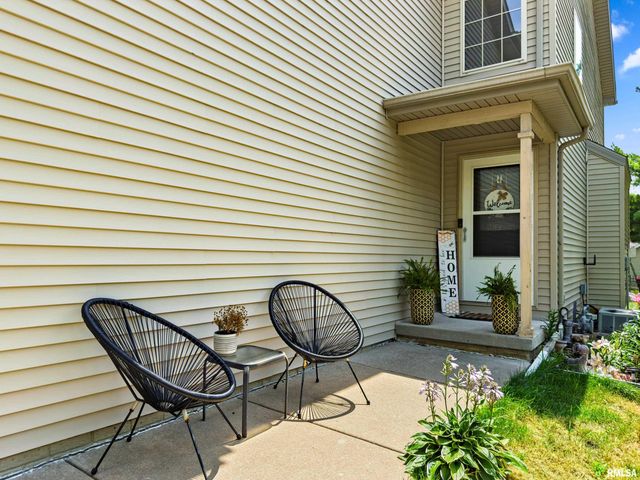 2212 W KENFIELD Court, Peoria, IL 61615