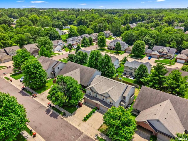 2212 W KENFIELD Court, Peoria, IL 61615