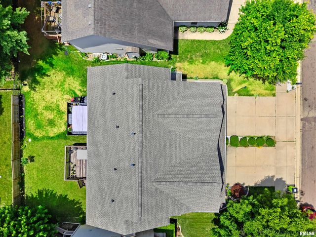 2212 W KENFIELD Court, Peoria, IL 61615