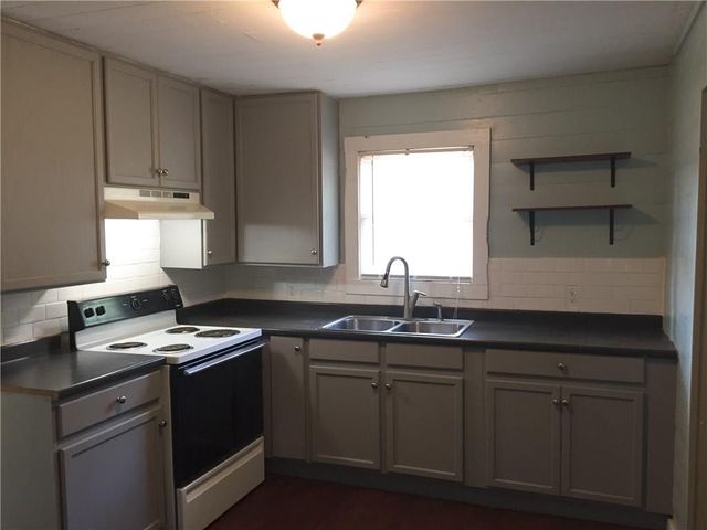 2305 Main ST, Bastrop, TX 78602