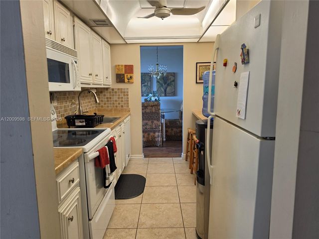 3771 Environ Boulevard 649, Lauderhill, FL 33319