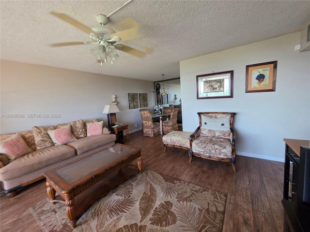 3771 Environ Boulevard 649, Lauderhill, FL 33319