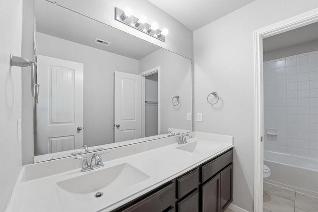 719 Longstreet Drive, Richmond, TX 77469