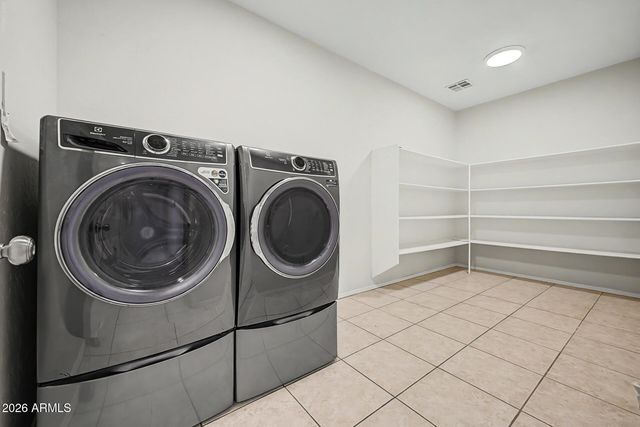 10520 E OLLA Avenue, Mesa, AZ 85212