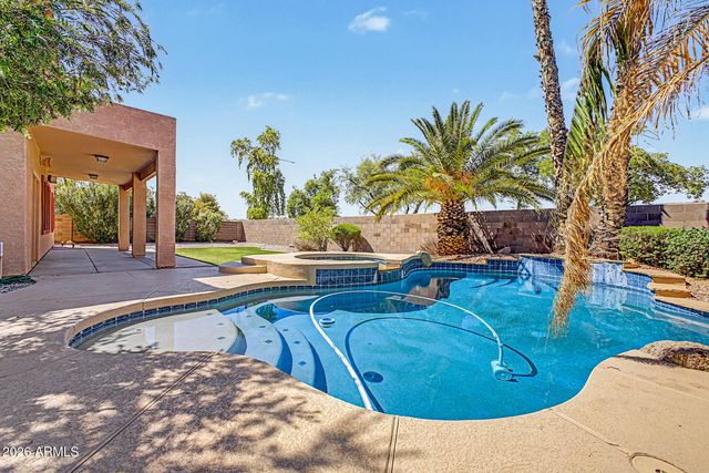 10520 E OLLA Avenue, Mesa, AZ 85212