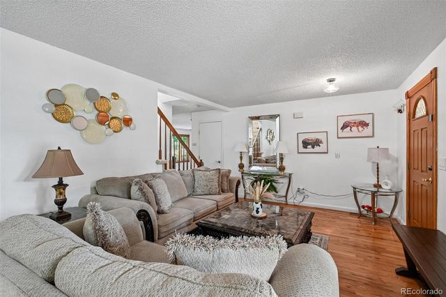 1149 S Kittredge Street, Aurora, CO 80017