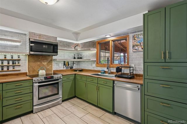 1149 S Kittredge Street, Aurora, CO 80017