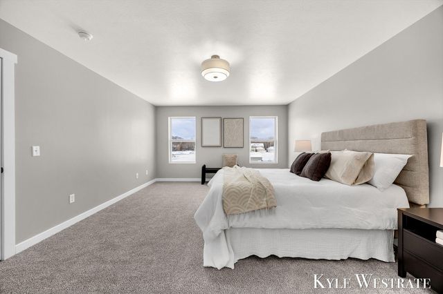 4393 Wood Way Court NE, Cedar Springs, MI 49319