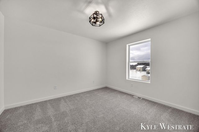 4393 Wood Way Court NE, Cedar Springs, MI 49319