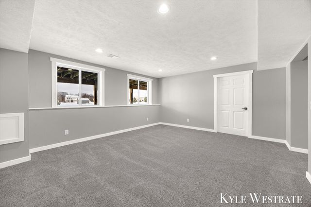 4393 Wood Way Court NE, Cedar Springs, MI 49319