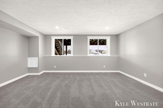 4393 Wood Way Court NE, Cedar Springs, MI 49319