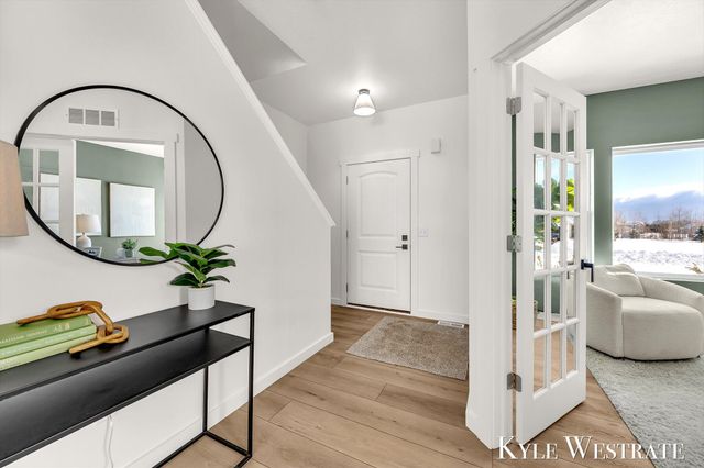 4393 Wood Way Court NE, Cedar Springs, MI 49319