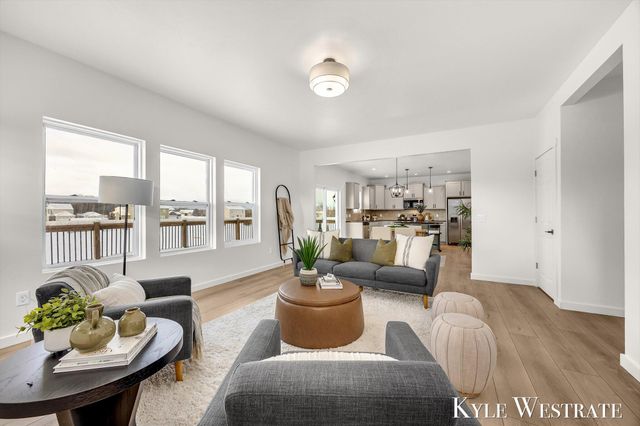 4393 Wood Way Court NE, Cedar Springs, MI 49319