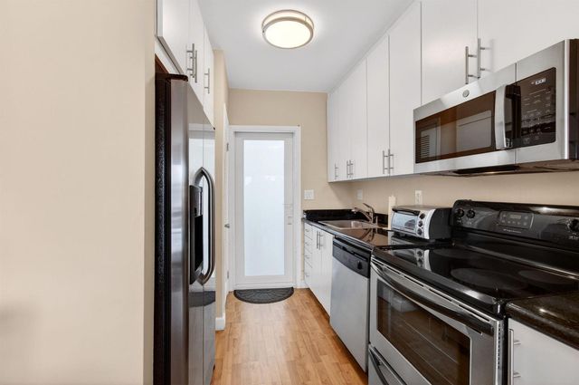 3250 NE 28th Street Unit 302, Fort Lauderdale, FL 33308