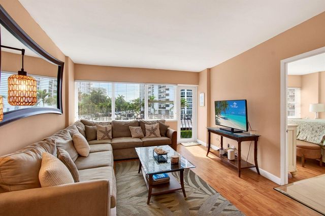 3250 NE 28th Street Unit 302, Fort Lauderdale, FL 33308