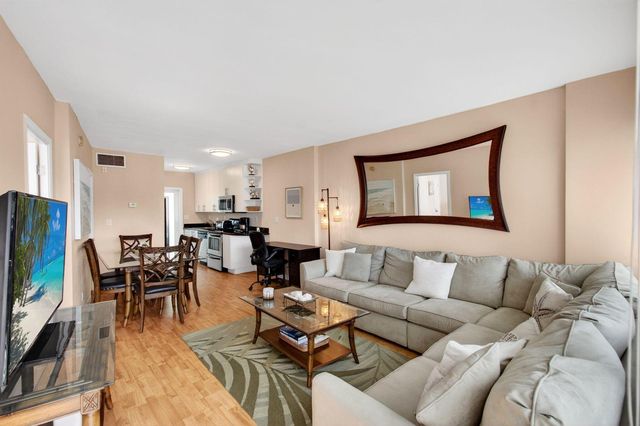 3250 NE 28th Street Unit 302, Fort Lauderdale, FL 33308