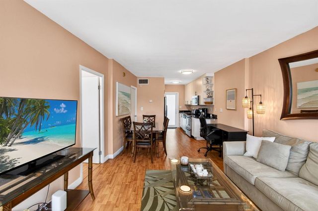 3250 NE 28th Street Unit 302, Fort Lauderdale, FL 33308