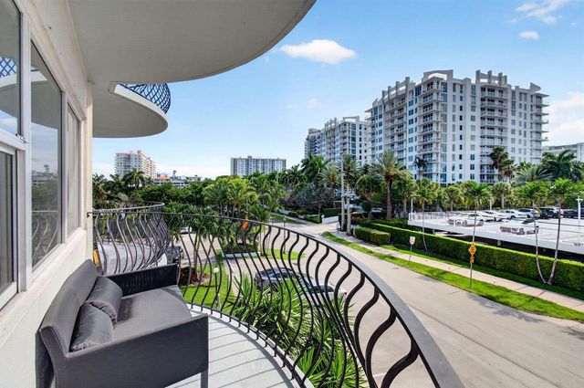 3250 NE 28th Street Unit 302, Fort Lauderdale, FL 33308