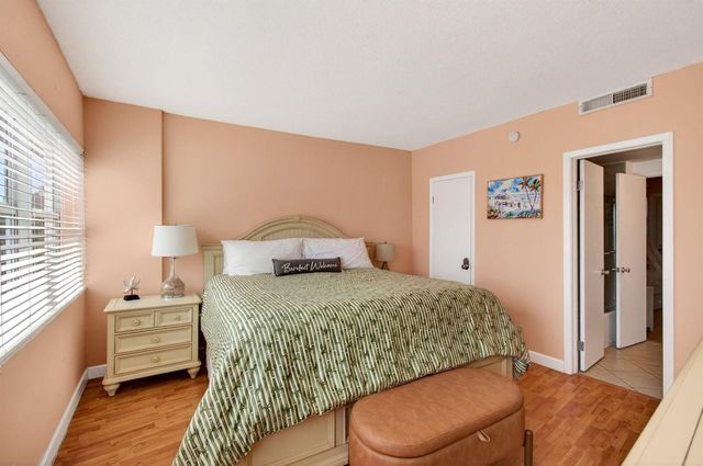 3250 NE 28th Street Unit 302, Fort Lauderdale, FL 33308