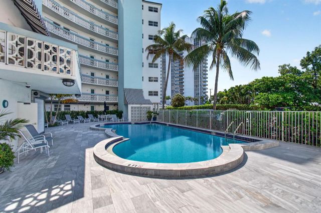 3250 NE 28th Street Unit 302, Fort Lauderdale, FL 33308