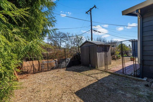 8309 Maverick Ct, Fair Oaks, CA 95628