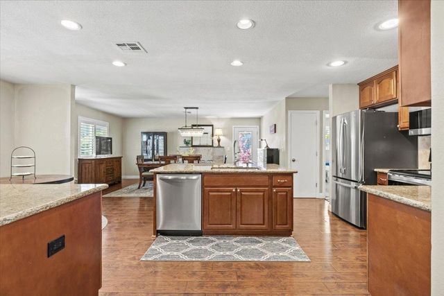 8309 Maverick Ct, Fair Oaks, CA 95628