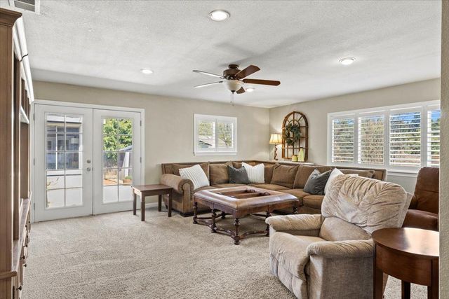 8309 Maverick Ct, Fair Oaks, CA 95628