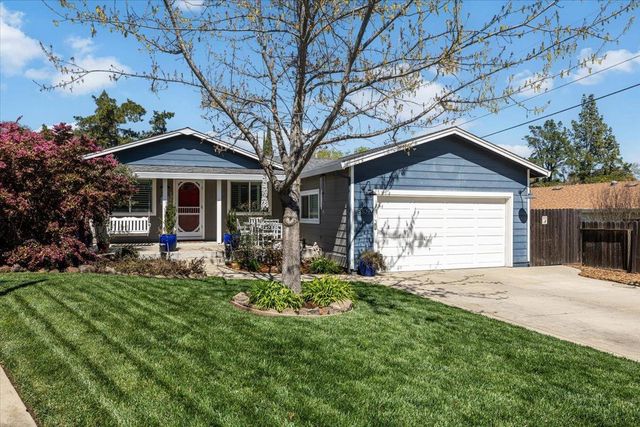 8309 Maverick Ct, Fair Oaks, CA 95628