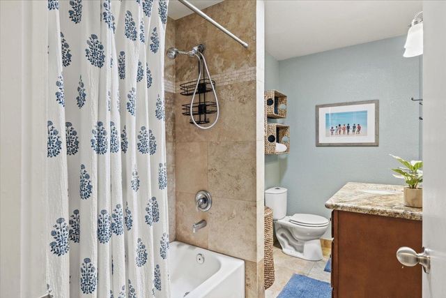 8309 Maverick Ct, Fair Oaks, CA 95628