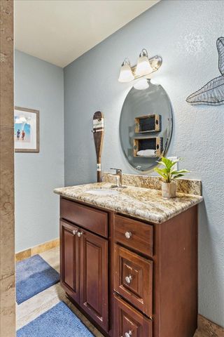 8309 Maverick Ct, Fair Oaks, CA 95628